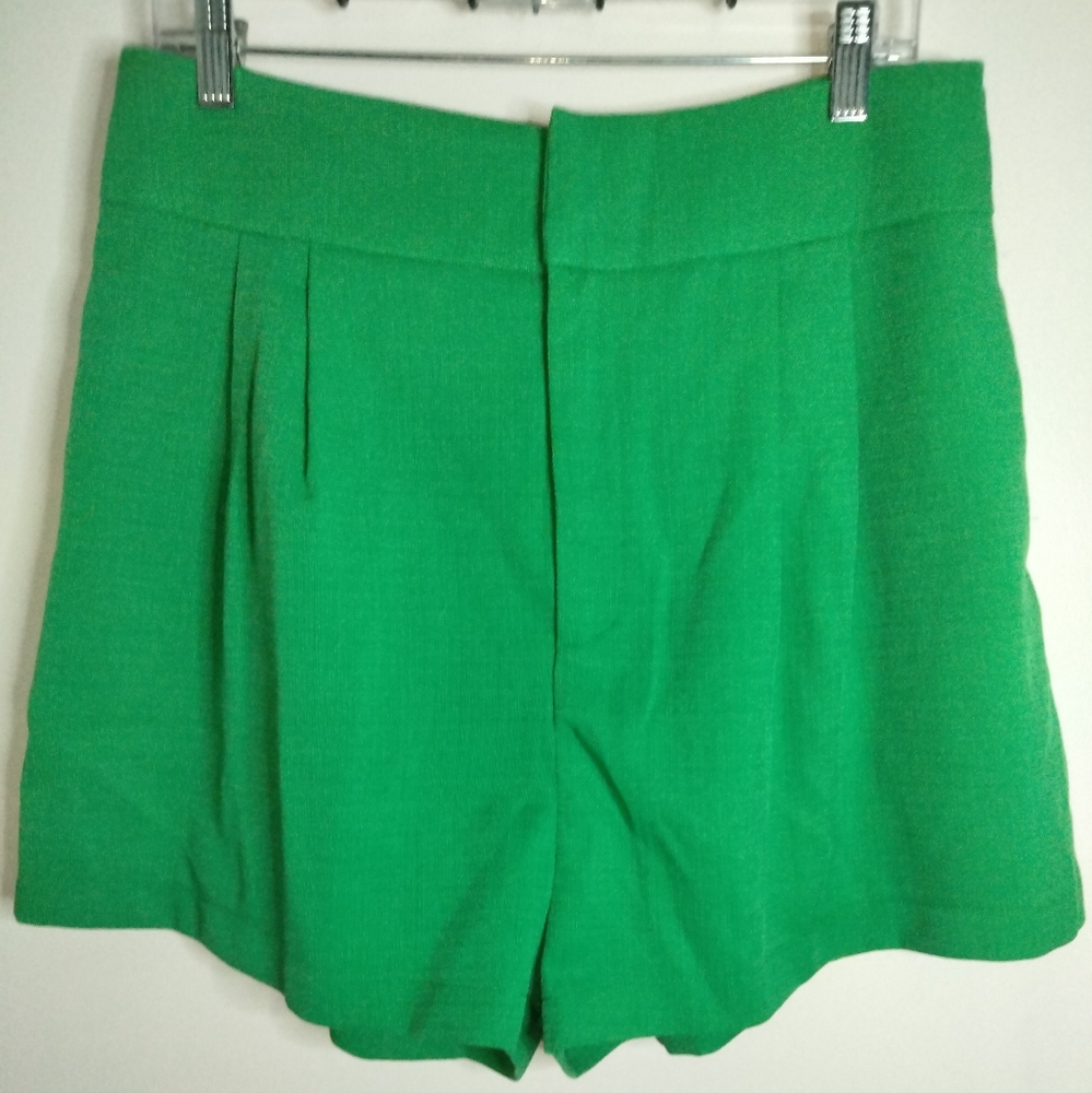 Flying Tomatoe (Size XL) Kelly Green Pleated Front Slip Pocket High Rise Shorts